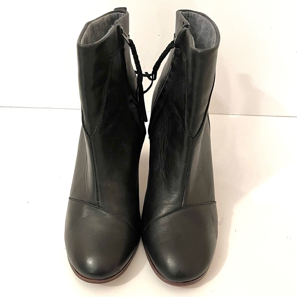 TOMS Black Leather Side Zip Ankle Boots Stacked Wood Heel Size 12